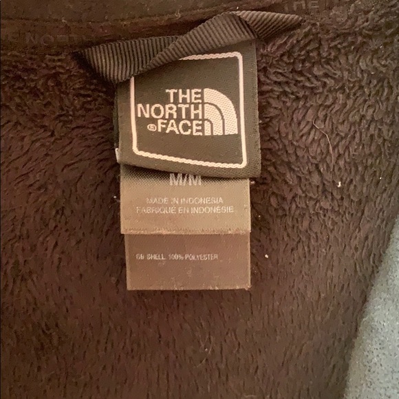 Black north face jacket - Picture 3 of 4